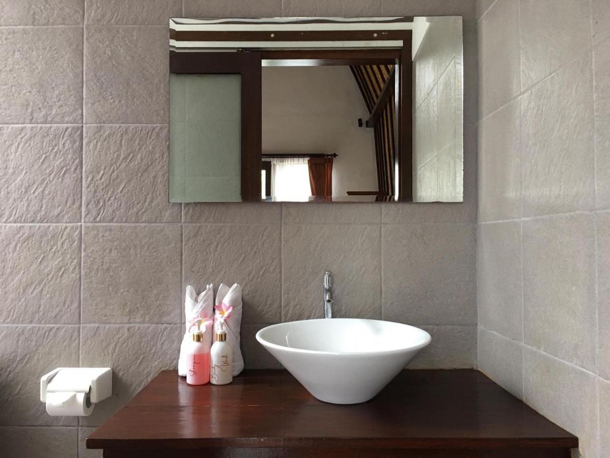 Bale Lumbung Bungalows Sakti Екстериор снимка