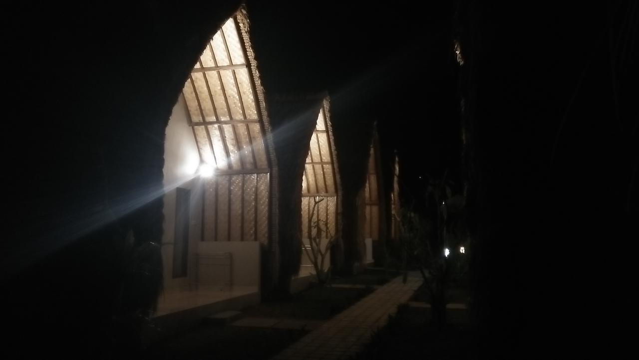 Bale Lumbung Bungalows Sakti Екстериор снимка